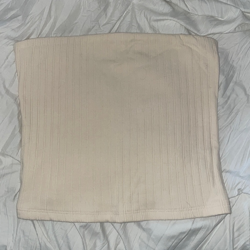 Size Medium American Eagle tube top - cream